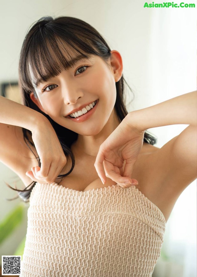 Kanami Takasaki 高崎かなみ, Young Gangan 2021 No.10 (ヤングガンガン 2021年10号) No.e7149a